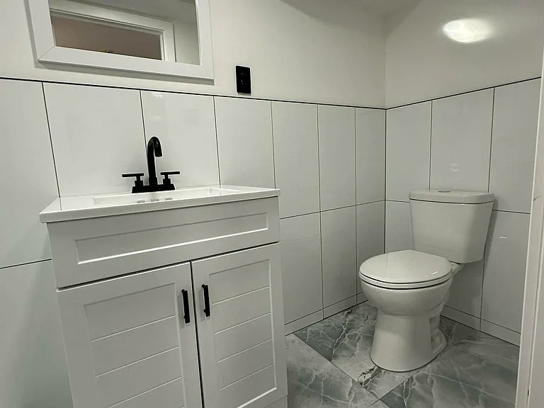 4927 Catharine St #4 — Photo 7