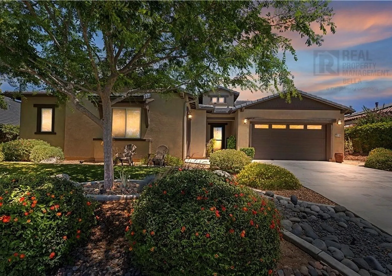 Beautiful Winchester Home with Open Floor Plan, Office & Solar — Photo 1