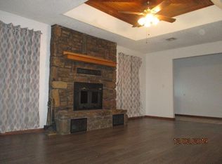 2 Dalton Dr, Bella Vista, AR 72714