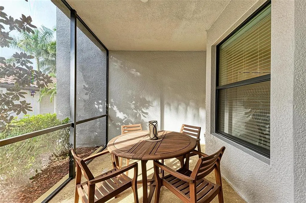 2 bed, 1600 sqft, $3,200 — Photo 4