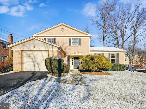 1494 Dunster Ln, Rockville, MD 20854