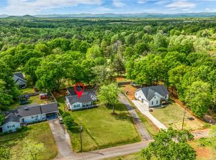 15 Blue Ridge Dr, Liberty, SC 29657