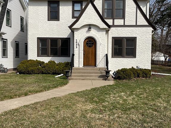 2nd image of 2045 Goodrich Ave