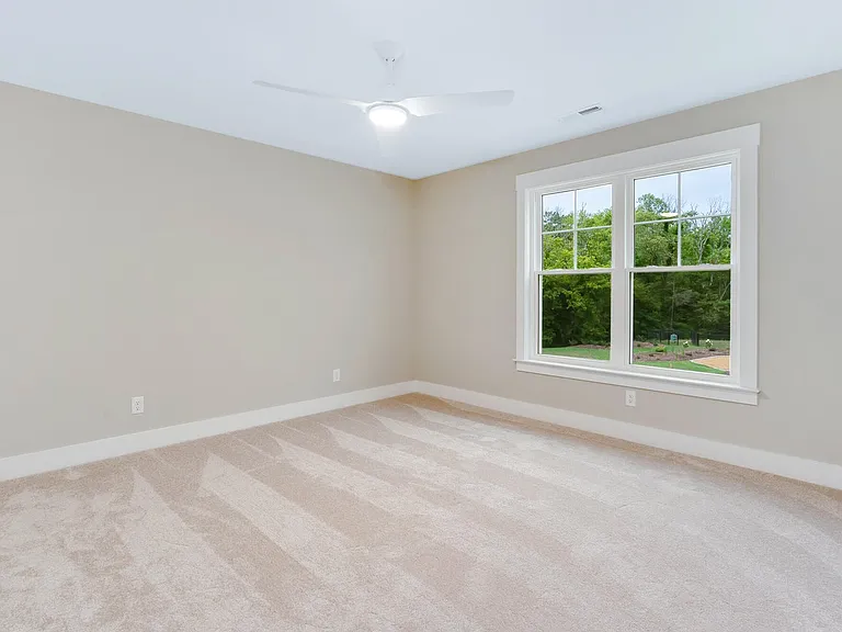 1323 Thomas Ave — Photo 18