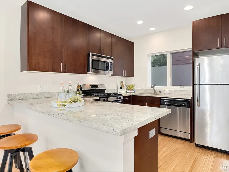 3819 S Angeline St — Photo 7