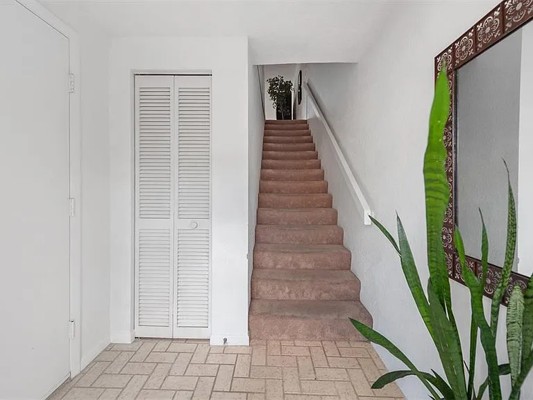 745 Pinellas Bayway S #206 — Photo 2
