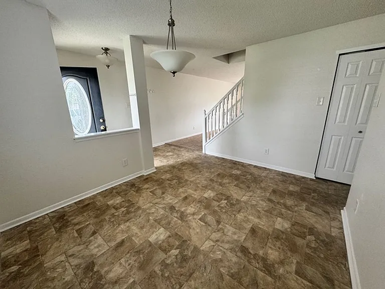 1723 Elijah Blue Dr — Photo 9