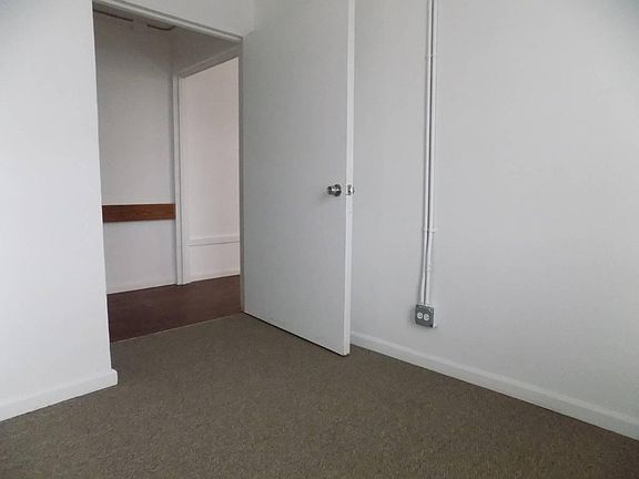 5th image of 7270-403 S Shore Dr #403