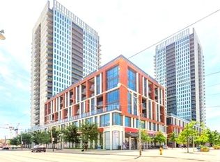 170 Sumach St #2208, Toronto, ON M5A 0C3