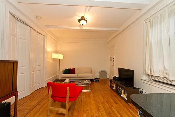 Rented by Corcoran | media 6