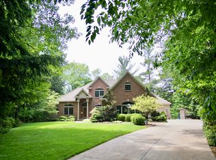 15006 Riverside Pl, Grand Haven, MI 49417