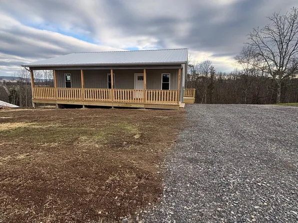 215 Grand View Dr, Keyser, WV 26726