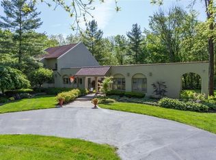122 Forest Knoll Ln, Fishers, IN 46037