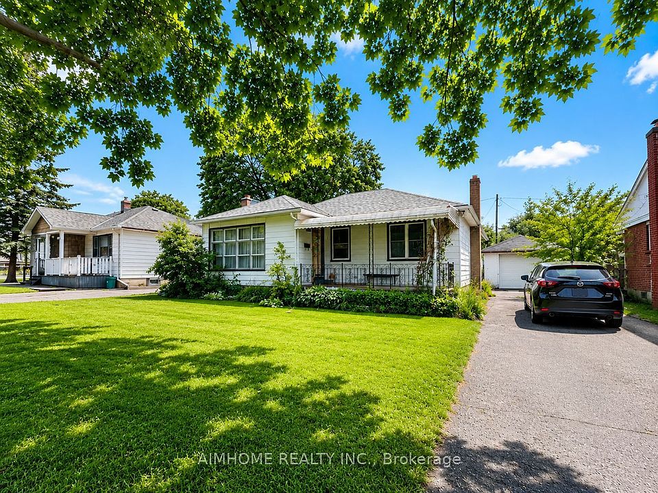 1st image of 8 Munro St
