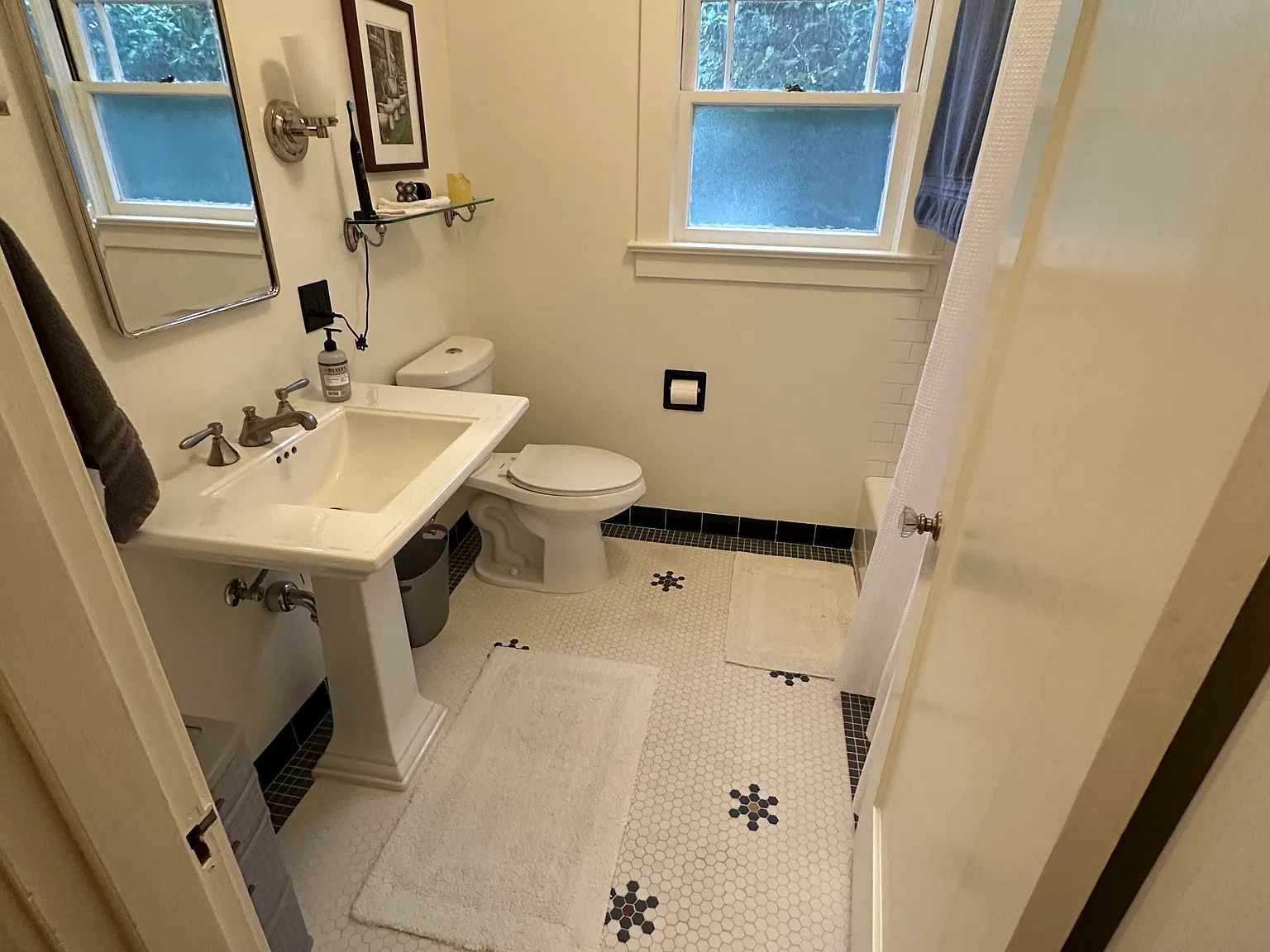 2 bed, 932 sqft, $2,350 — Photo 3