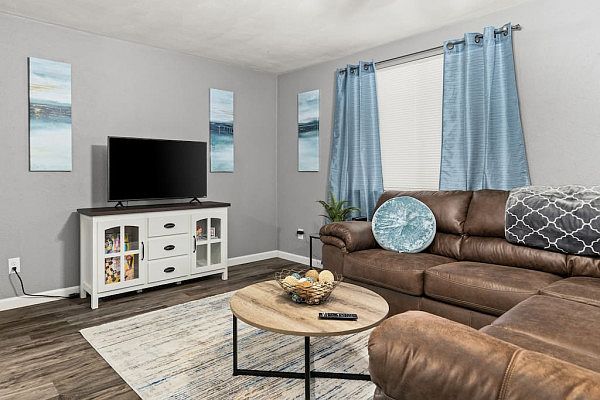 1st image of 108 Wood Ct APT 4