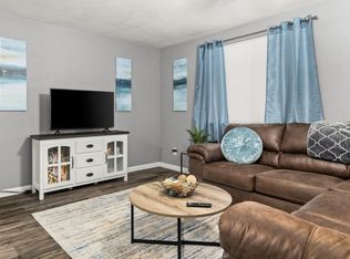 108 Wood Ct APT 4, East Peoria, IL 61611