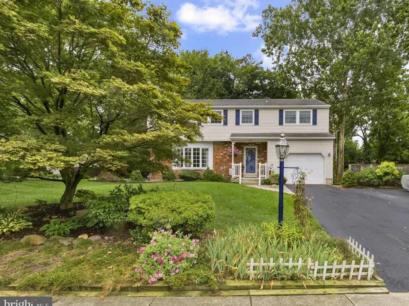 319 Susan Dr, Cinnaminson, NJ 08077