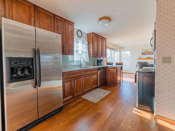 3rd image of 2899 Culver Dr