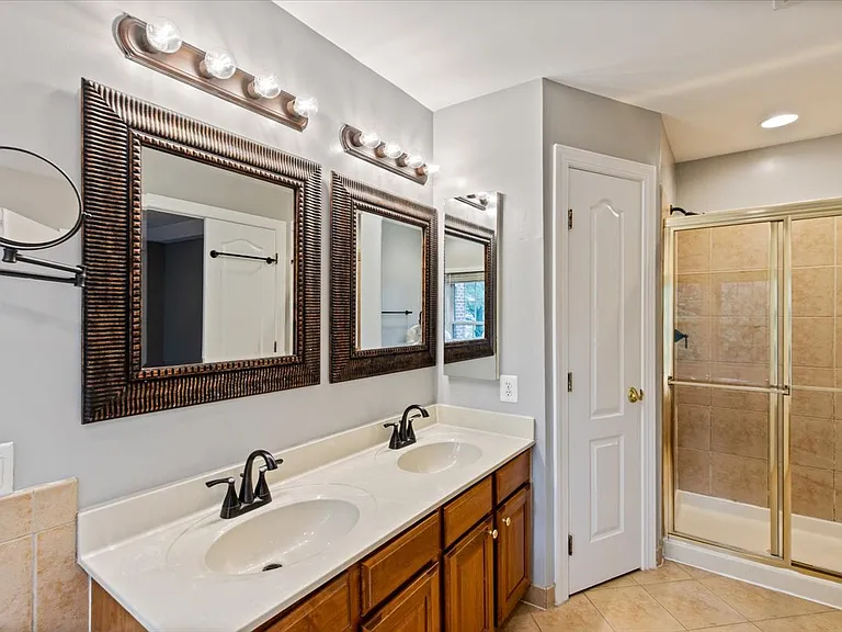 10363 Gershwin Ct — Photo 21