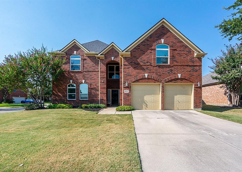 1st image of 1916 Flatwood Dr