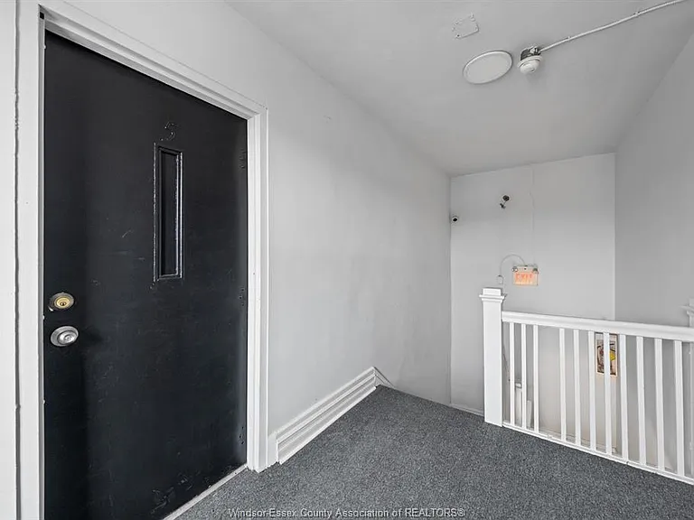 900 Ottawa St #5 — Photo 1
