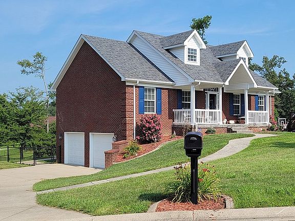 3rd image of 110 Nashville Dr