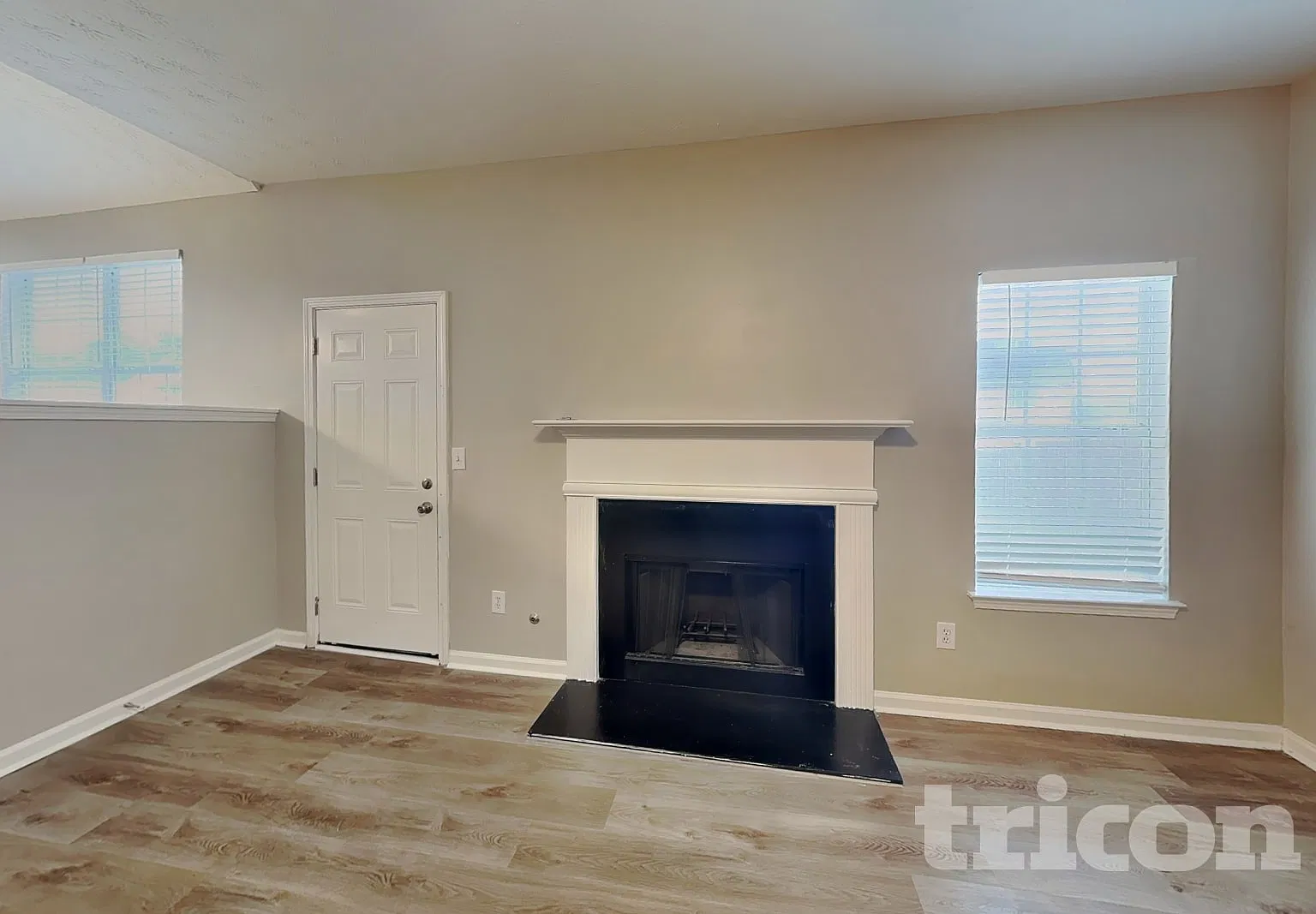 2578 South Hills Riverdale GA — Photo 2