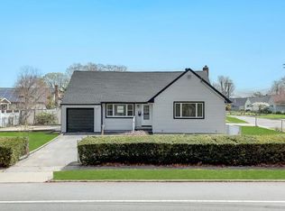 207 August Rd, North Babylon, NY 11703