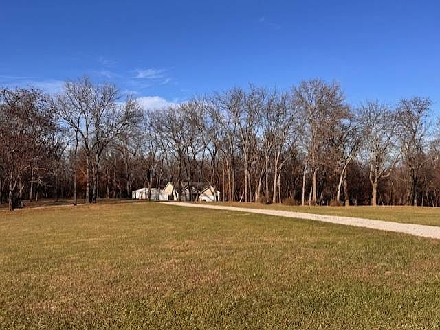 2nd image of 5163 Lakeview Dr