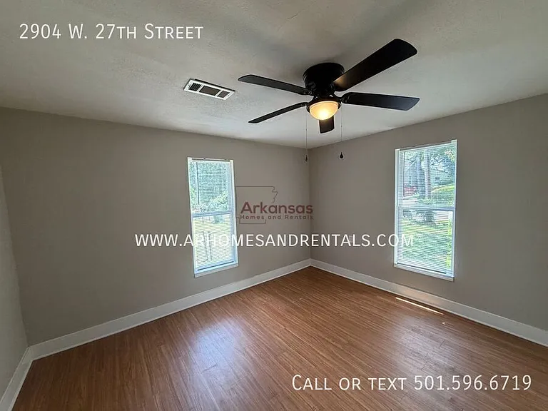 2904 W 27th St — Photo 10