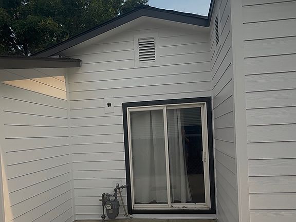 3rd image of 3421 S Norfolk Way