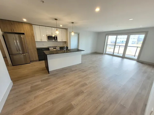 48 Farringdon Way #407, Halifax, NS B4B 2L4