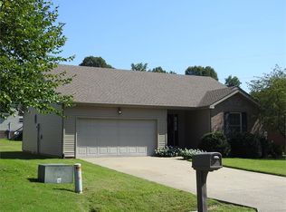 55 Beech Tree Ln, Madisonville, KY 42431