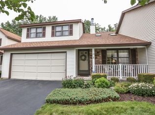 19 Harvest Hl, Rochester, NY 14624