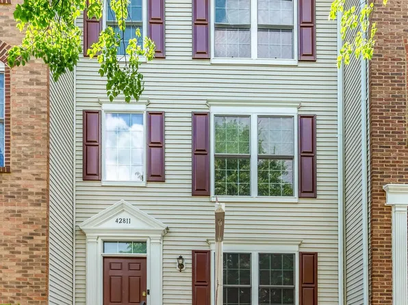 42811 Flannigan Ter, Chantilly, VA 20152