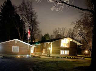 28 Elm Ridge Rd, Pennington, NJ 08534