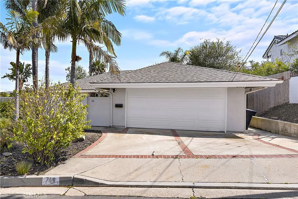 4 bed, 1497 sqft, $5,000 — Photo 1