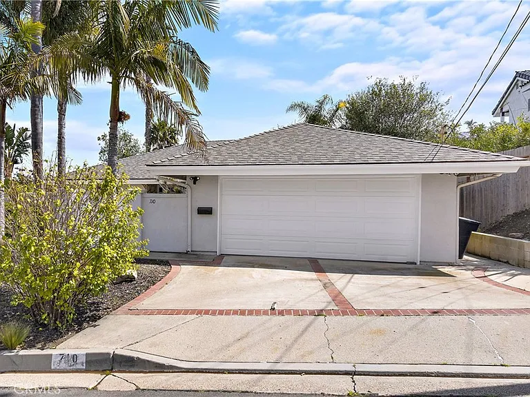 710 Avenida Columbo — Photo 1