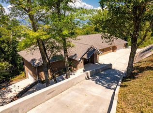 231 S Crest Rd, Chattanooga, TN 37404