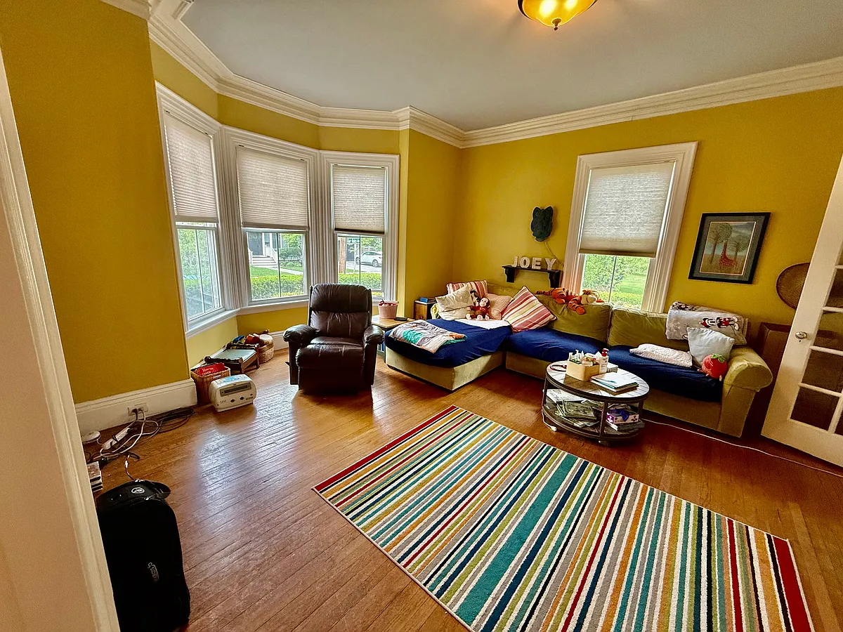 Building Photo - 77 Fair Oaks Ave #1