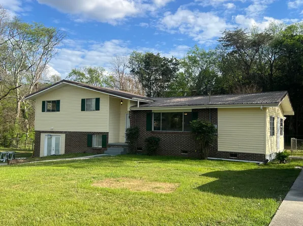 86 Rosewood Dr, Trenton, GA 30752