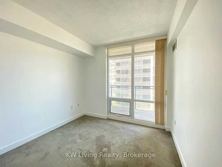 4K Spadina Ave #702 — Photo 8