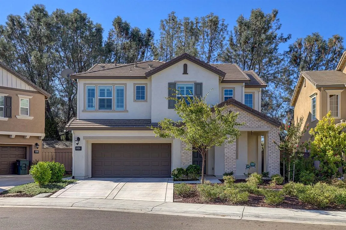 5242 Levison Way photo 1