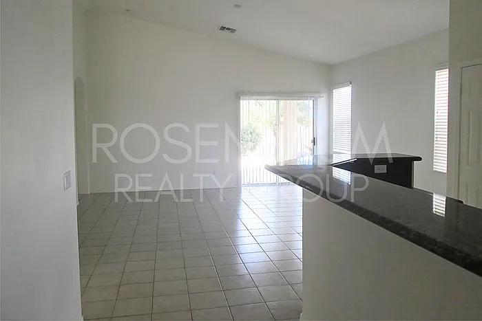 3 bed, 2.0 bath, 1591 sqft, $2,200 — Photo 3