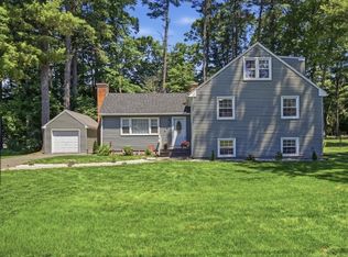 62 N Circle Dr, East Longmeadow, MA 01028