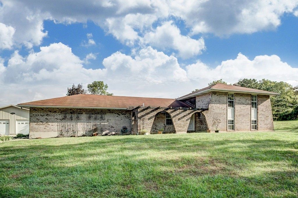 5565 E State Route 571, Tipp City, OH 45371 Zillow