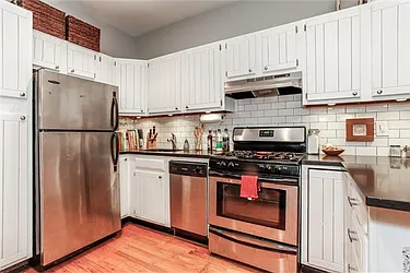 Sold by Avenue Sotheby's International Realty