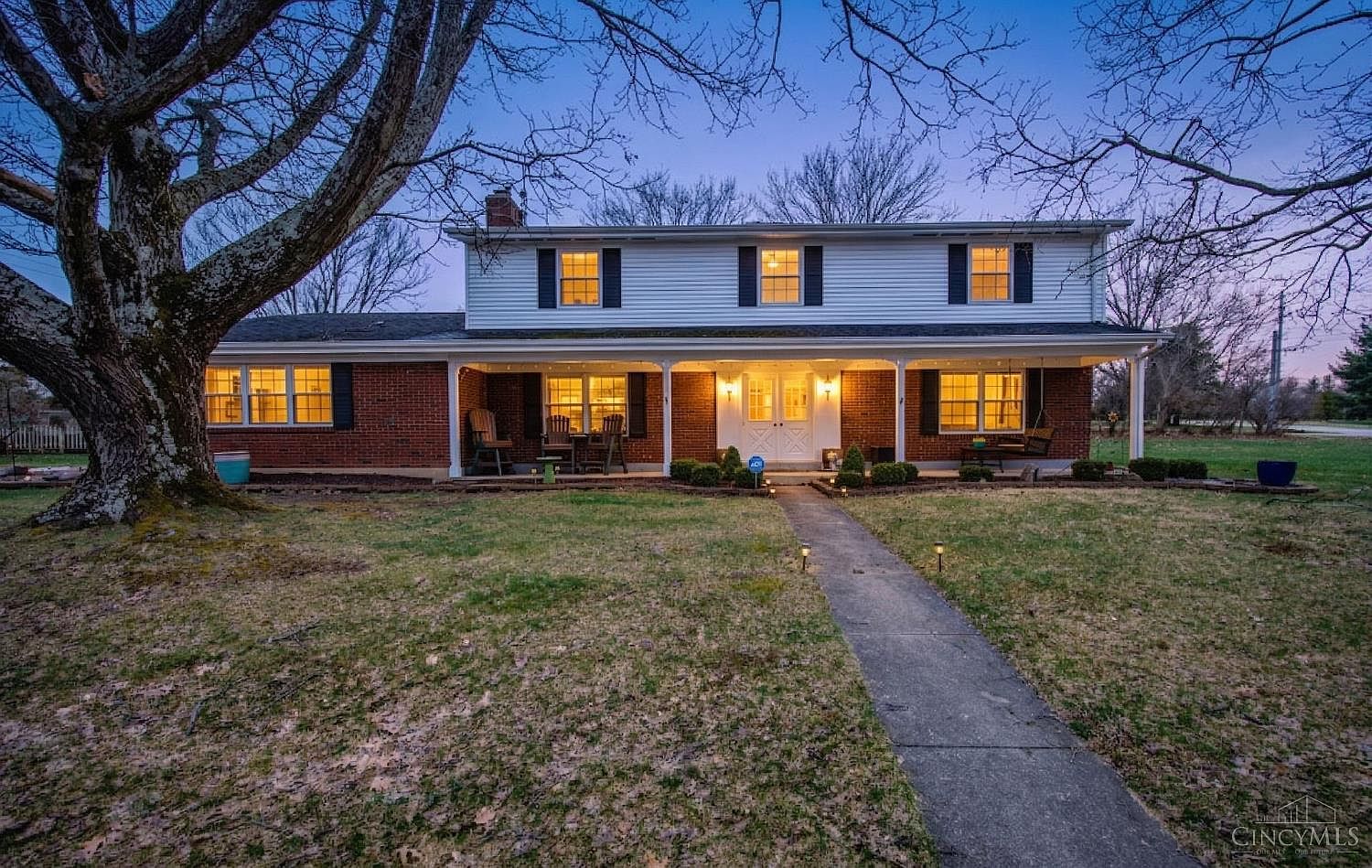 6 Fieldcrest Ave