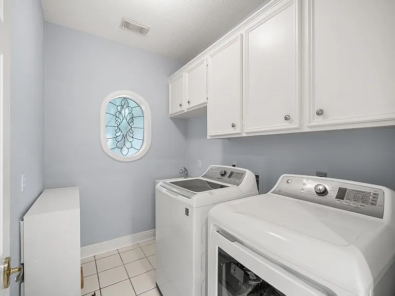 3622 Springhill Ln — Photo 19